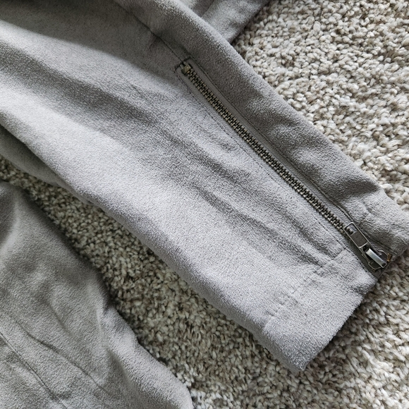 Gray Seude Moto-style Jacket - Picture 4 of 4